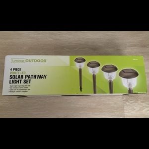 White LED SOLAR PATHWAY..  SET OF 4